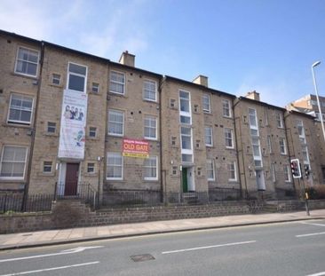 1 Bed - Tudor House, Kirkgate, Town Centre, Huddersfield - Photo 1