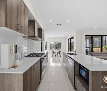 Stunning 4-Bed Home with Facilities â Mansfield Catchment - Photo 4