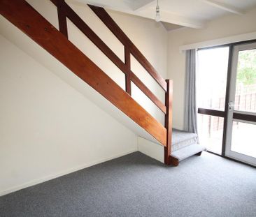 3 bedroom semi-detached bungalow to rent - Photo 4