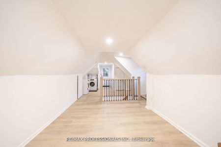 For Lease - 129 Balsam Avenue Unit# UPPER, Hamilton, Ontario - Photo 2