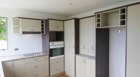 Super tidy in Westown - Photo 3