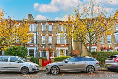 St George's Avenue, Tufnell Park, N7 - Photo 2