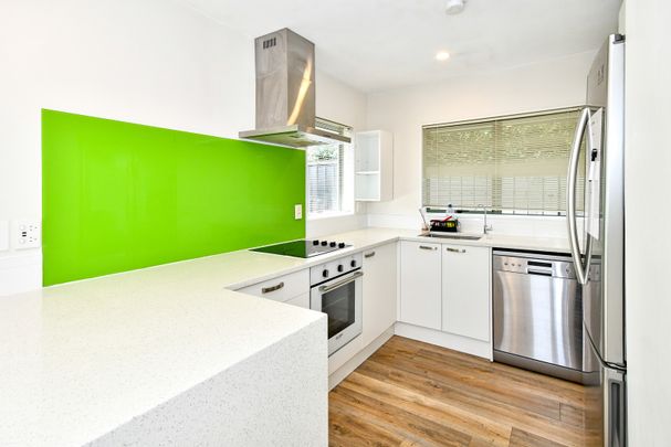 Modern, Tidy & Perfectly Positioned - Photo 1