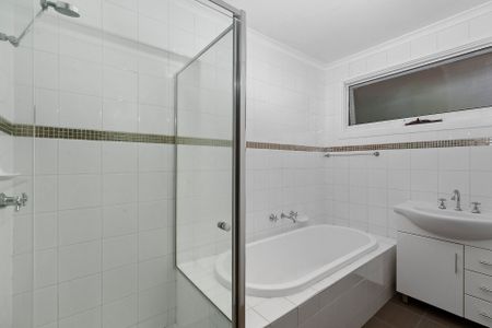 Thinking of selling? Contact our agent - Photo 3