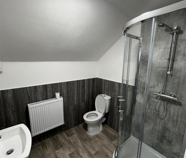 2 bedroom private hall to rent - Photo 6