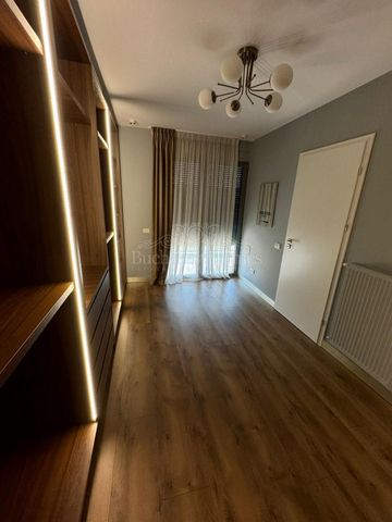 Fully Furnished Five-Bedroom Villa - Baneasa - Photo 5