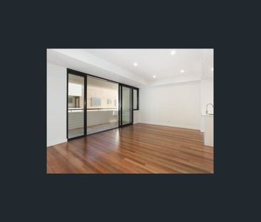 Stunning 1-Bedroom Apartment - Photo 1