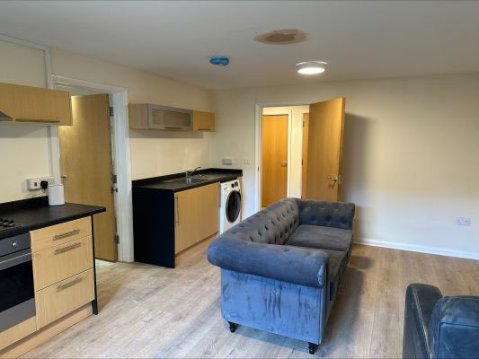 1, Tradewinds, 127 Lawrence Street - Photo 1