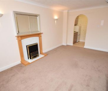 1 bedroom retirement property to rent - Photo 2