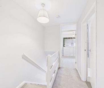 2 bedroom maisonette to rent - Photo 6