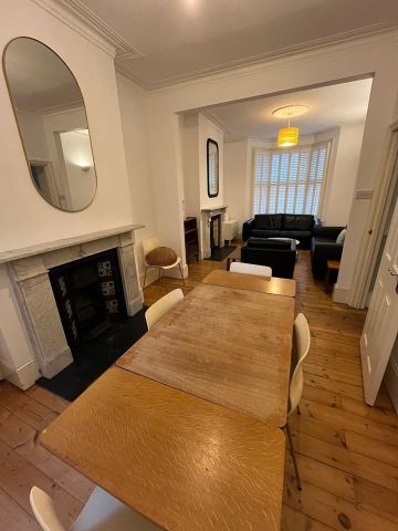 Room in a Shared House, Scawen Road, SE8 - Photo 2