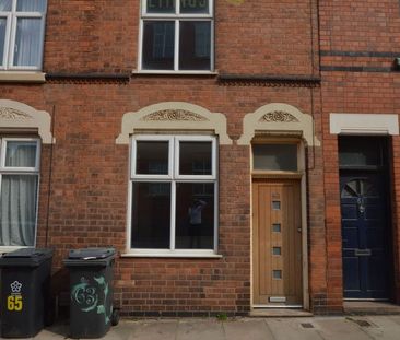 3 bedroom terraced house to rent - Photo 5