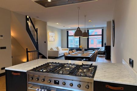 Appartement te huur: Hooikade 8-B 2514 BH Den Haag - Foto 2