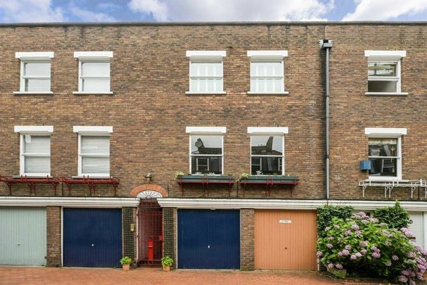 Shrewsbury Mews, London, W2 - Photo 1