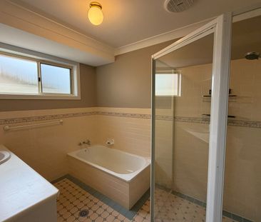 Fresh, Modern & Convenient Duplex Living in Goonellabah! - Photo 5