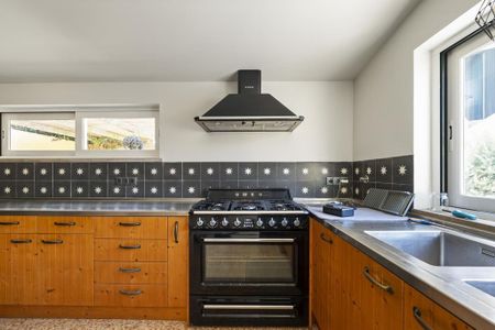 Luxury 5 room Detached House for rent in Cascais, Portugal - Photo 2