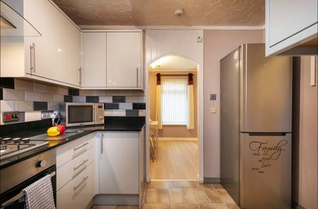 3 Bed Terraced House, Twitchill Drive, S13 - Photo 4