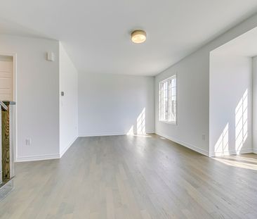 For Lease - 3056 Merrick Road, Oakville, Ontario - Photo 4