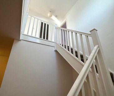 OIRO £1,750 pcm - Available 06/12/2025 - Unfurnished - Photo 3