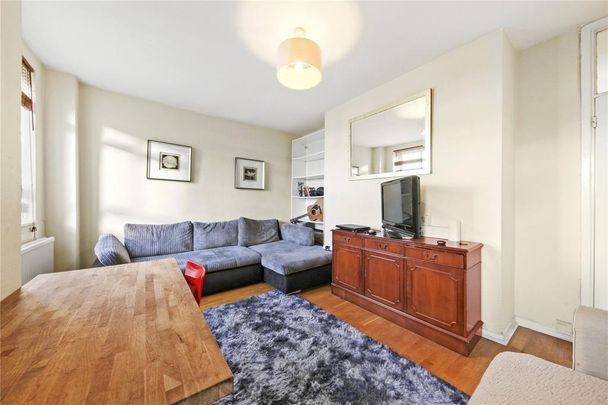 2 bedroom flat to rent - Photo 1