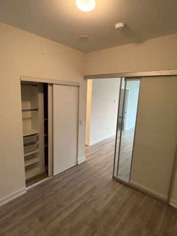 For Lease - 2300 St. Clair Avenue Unit# 812, Toronto, Ontario - Photo 4