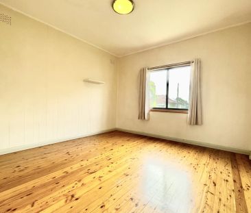 Low-maintenance family living - Photo 5