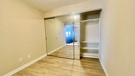 For Lease - 30 Meadowglen Place Unit# 618, Toronto, Ontario - Photo 5