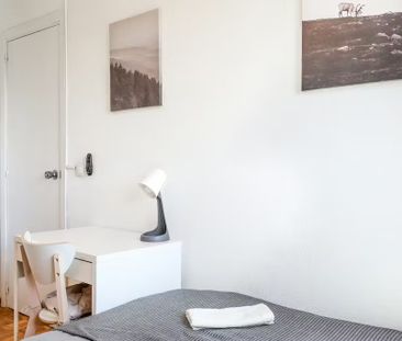 Calle de Santiago de Compostela, Madrid, Community of Madrid 28034 - Photo 2