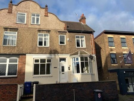 1 bedroom in a house share to rent - Photo 5