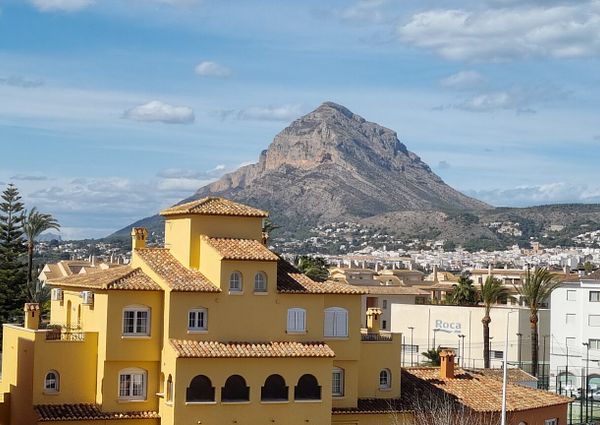 Montgo View –  Arenal 1 Bed apartment - €600 / Week