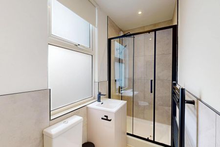 6 bedroom house to rent - Photo 2