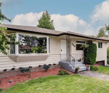 Upstairs of House in Cadboro Bay for Rent (1200 sq ft, 2bdr +den) - Photo 2