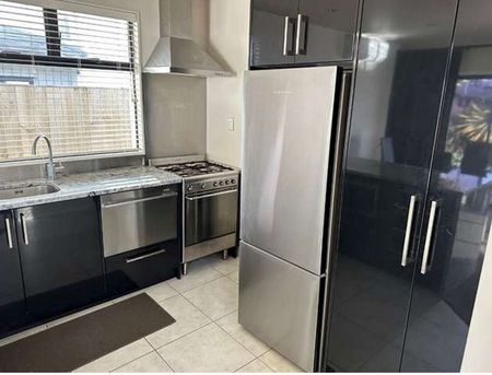 Property Management2 Beatrice Avenue (flat), Hillcrest - Flats for Rent - Photo 4