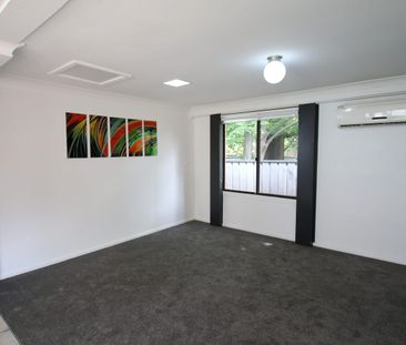 Freshly Updated Two Bedroom Villa - Photo 3