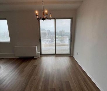 4 et demi spacieux disponible - Photo 1