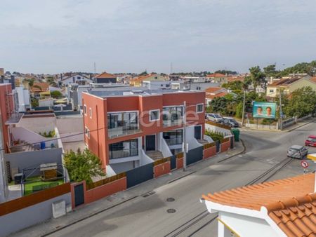 3 room luxury House for rent in Seixal, Distrito de Setúbal - Photo 4