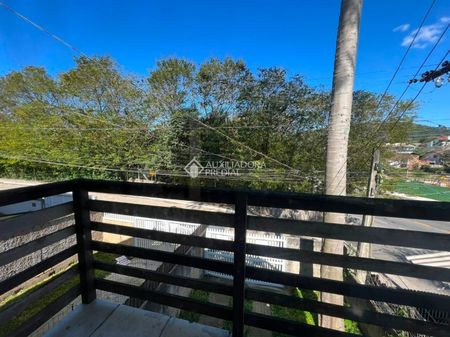 Casa Geminada com 2 quartos e 60m² para alugar em Rio Tavares, Florianópolis. - Foto 3