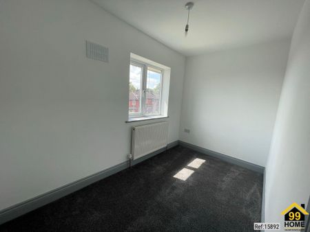 3 bed Terraced in Singleton Avenue Horwich, BOLTON, BL6 7DX - Photo 3