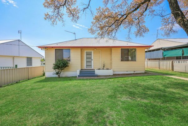 3-Bedroom Home for Rent in South Tamworth - Photo 1