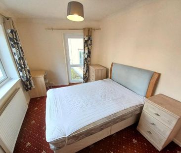 6 bedroom house to rent - Photo 4