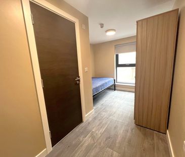 6 Bed Flat, Bristol, BS2 - Photo 3