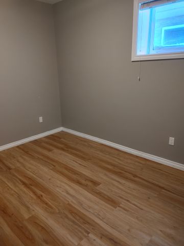 311 Mcintyre St, Regina - Photo 2