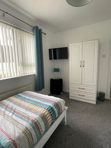 29 Magheramenagh Gardens, Portrush, BT56 8SU - Photo 3