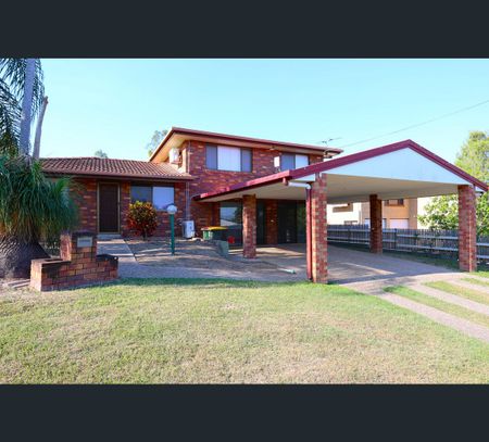 13 Sunrise Crescent, Gracemere, Qld 4702 - Photo 2