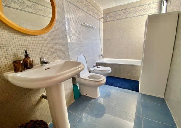Apartment (3 bedrooms)