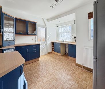 2 bedroom semi-detached bungalow to rent - Photo 6