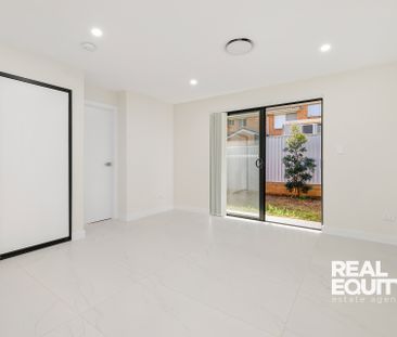 3/165 Epsom Road, Chipping Norton NSW 2170 - Townhouse For Rent | D... - Photo 3