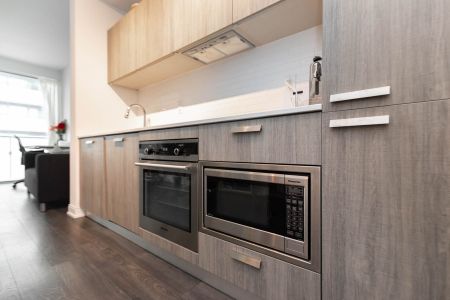 For Lease - 50 Charles Street Unit# 1108, Toronto, Ontario - Photo 3