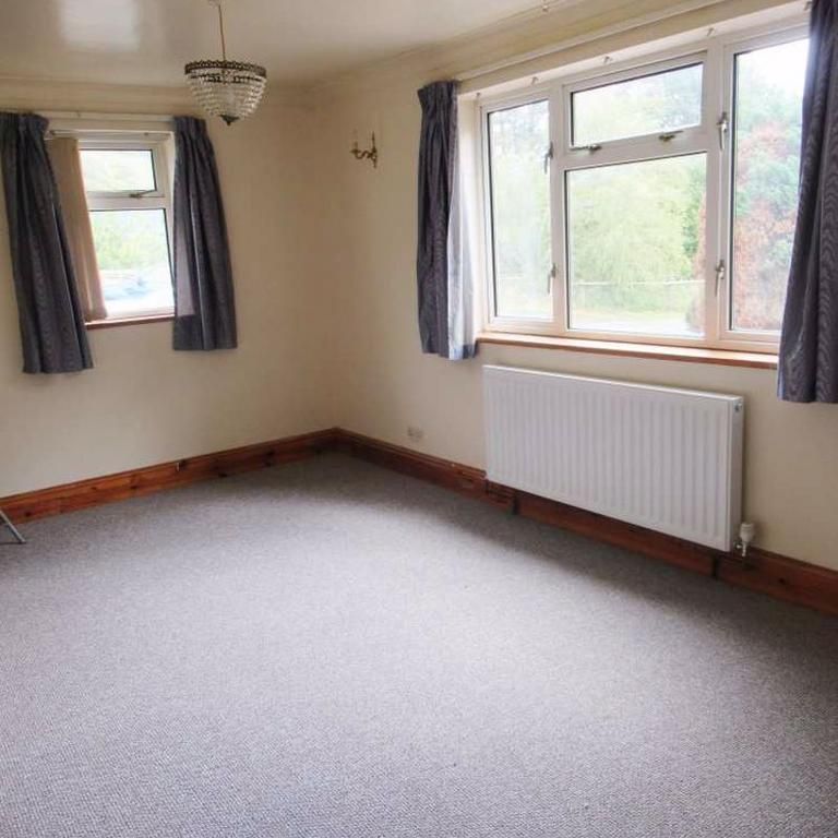 4 bedroom detached house to rent - Photo 1
