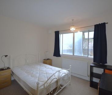2 bedroom ground floor maisonette to rent - Photo 4